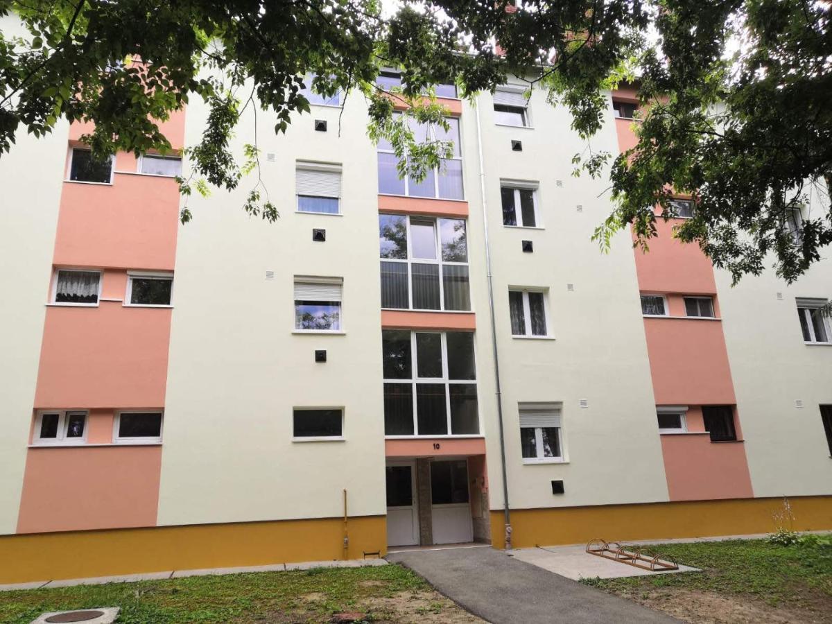 Newisland Family Apartman Шарвар Экстерьер фото